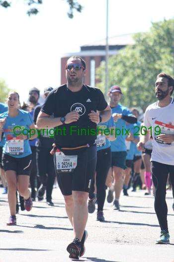 2880_194483 | Run